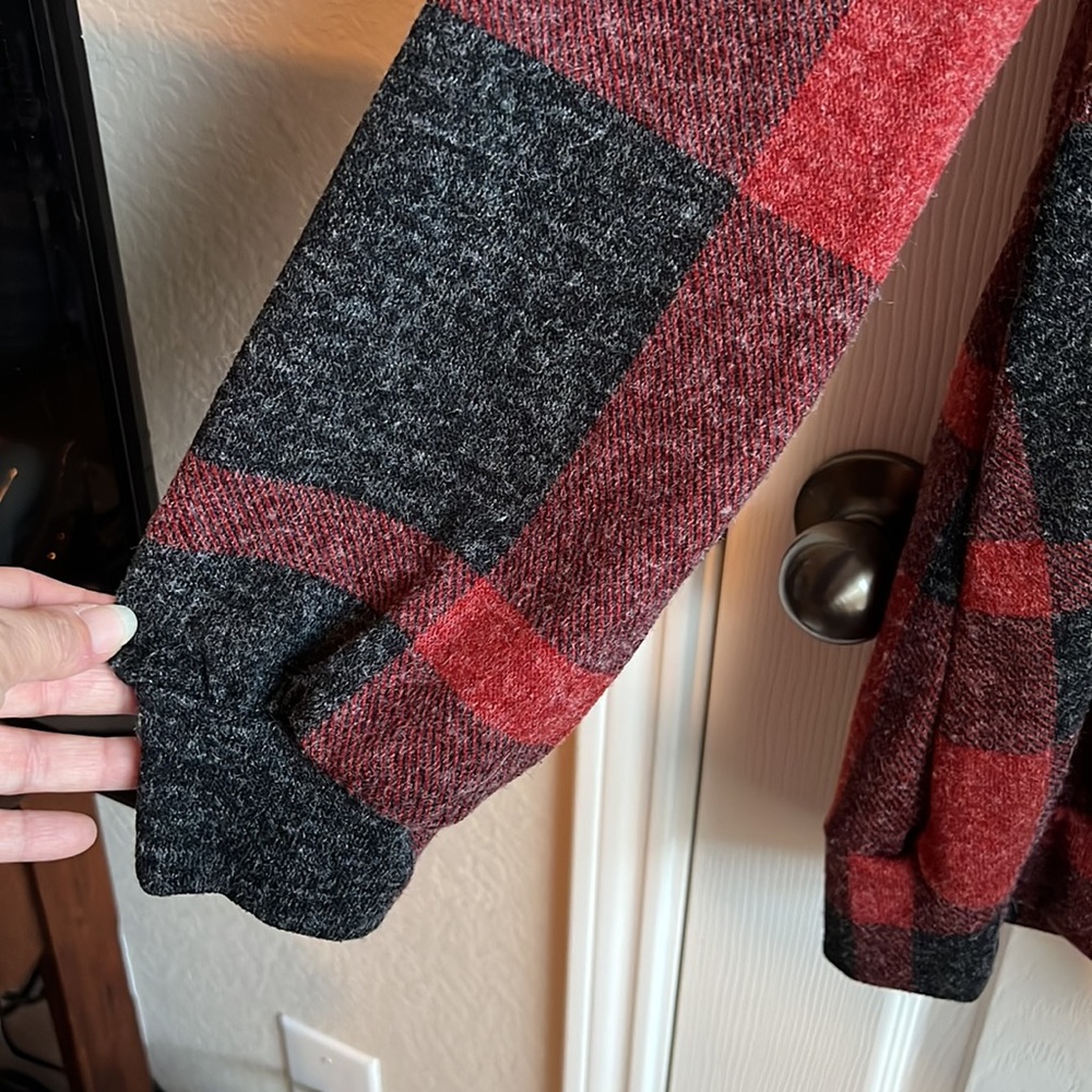 Sweater - Picture 5 of 7